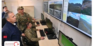 بازدید یرلی کایا از دیوار مرزی ترکیه با ایران