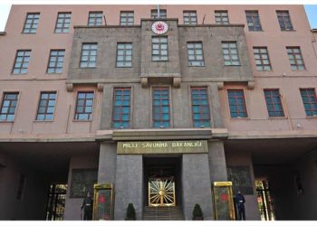 قدرت نمايي تركيه در برابر همسايگان جنوبي