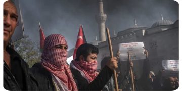 به آتش کشیدن سفارت اسرائیل در ترکیه