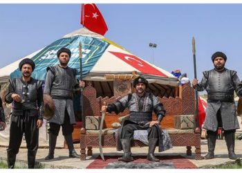 پیروز جنگ ملازگرد و جشن ملی ترکیه