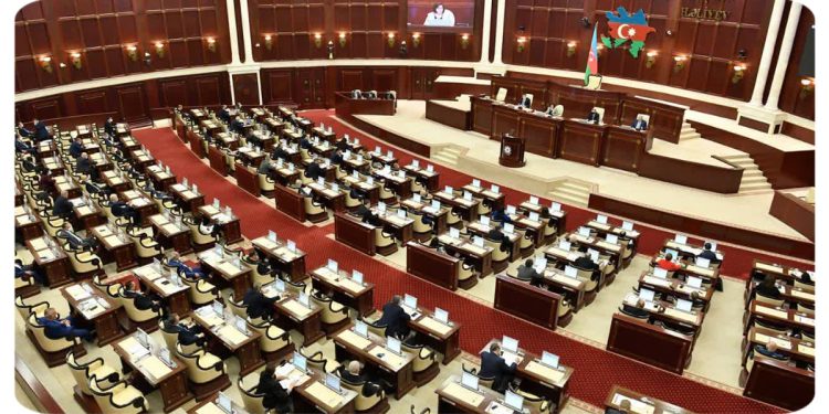 آغاز پارلمانی در جمهوری آذربایجان
