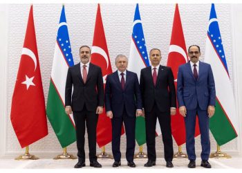 دیدار هیات بلند پایه سیاسی و امنیتی با رییس جمهور ازبکستان