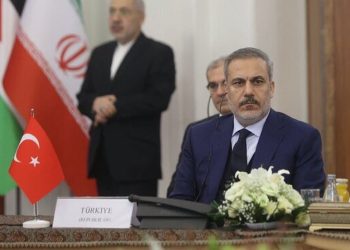 دیدار وزرای خارجه ایران و ترکیه در حاشیه نشست فوق‌العاده وزرای خارجه سازمان همکاری اسلامی در جده