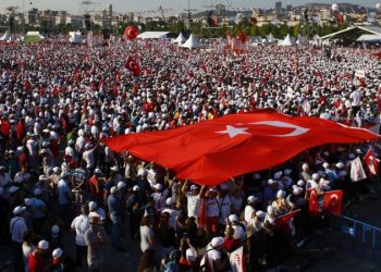 Massive rally against Erdogan in Istanbul
