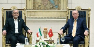 رؤساء إيران وتركيا يجريان محادثة هاتفية