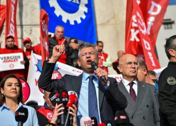 Turkish opposition leader: We will be in the fields every week.