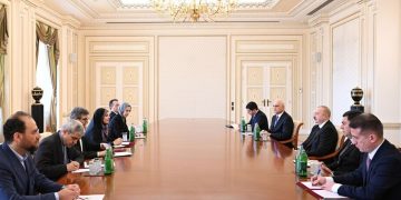 دیدار وزیر راه و شهرسازی ایران با رئیس‌جمهور آذربایجان در باکو