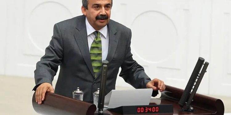 جراحی اضطراری قلب برای سری ثریا اوندر نایب رئیس مجلس ترکیه