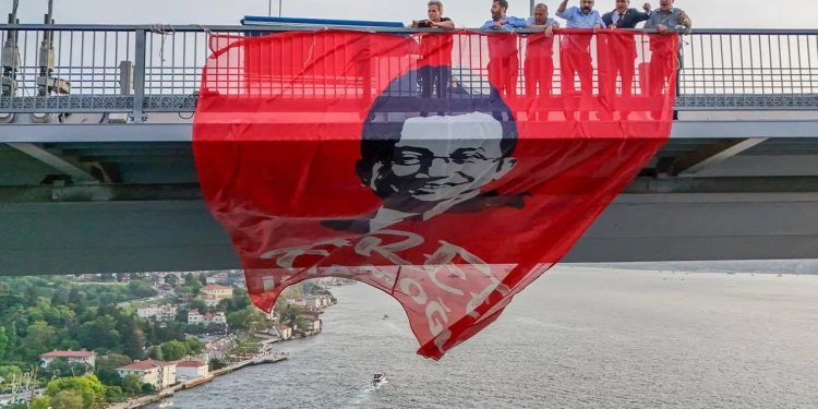 CHP به محدودیت های تبلیغاتی علیه شهردار استانبول واکنش نشان داد