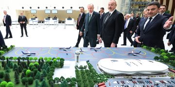 اردوغان در مراسم افتتاح فرودگاه لاچین و اجلاس سه جانبه شرکت کرد