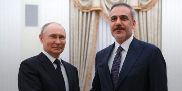 دیدار وزیر خارجه ترکیه با پوتین در کرملین؛ محوریت مذاکرات بحران اوکراین