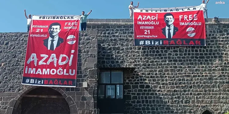 واکنش پلیس دیاربکر به نصب بنرهای حمایتی از امام اوغلو