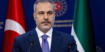 فیدان از تصمیم پ.ک.ک برای انحلال و کنار گذاشتن سلاح استقبال کرد