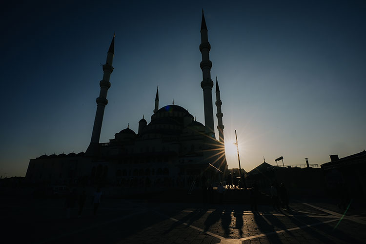 احتفالات عيد الأضحى المبارك في جميع أنحاء تركيا