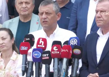 اوزگور اوزل درباره وضعیت فردی زیرک و اقدام اسرائیل سخن گفت