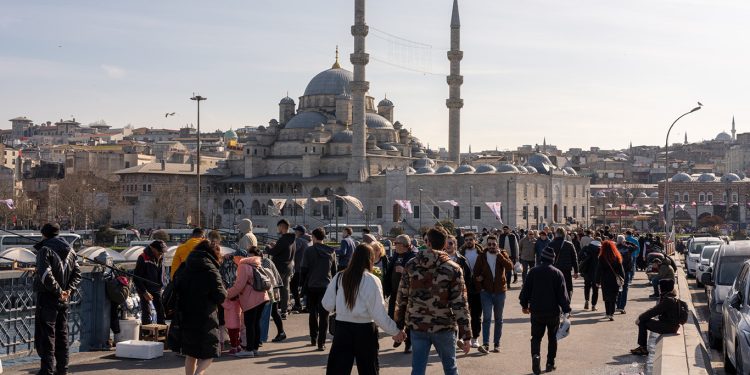 کاهش نرخ بیکاری در ترکیه در ماه مه به 8.4 درصد رسید