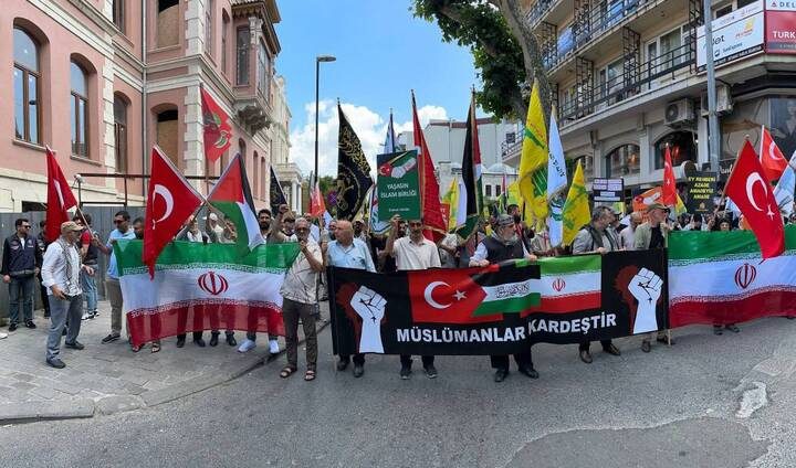 Türk halkının İran'la dayanışması