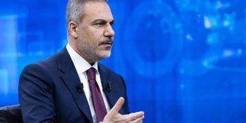 وزیر خارجه ترکیه گفت پاسخ ایران مشروع بود