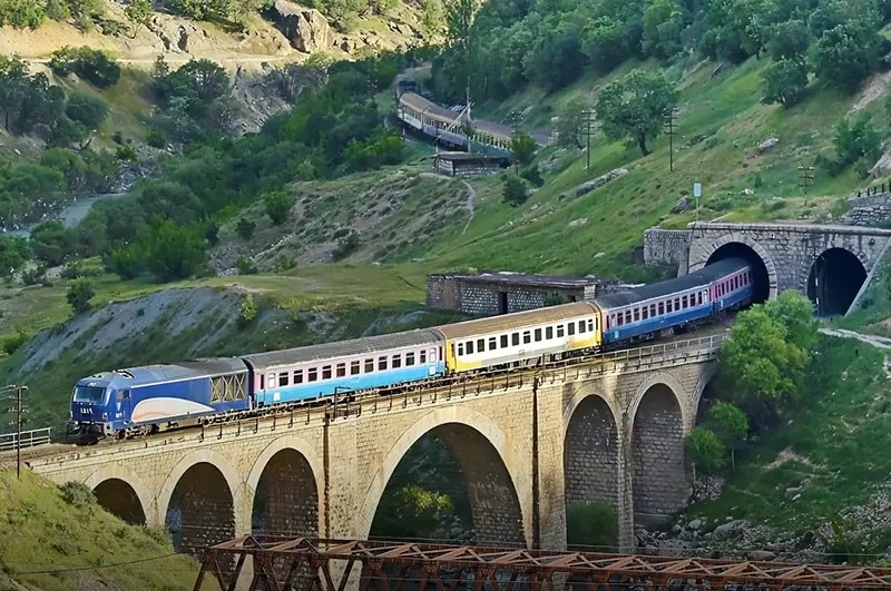 İran-İsrail gerilimine rağmen Van-Tahran tren seferleri devam ediyor