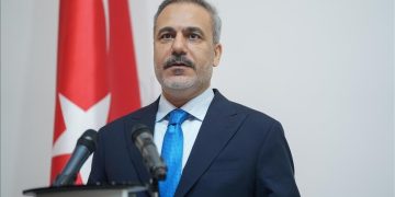 وزیر خارجه ترکیه گفت‌وگوهای تلفنی گسترده‌ای با مقامات منطقه‌ای و بین‌المللی انجام داد