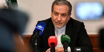 عراقچی به استانبول می رود