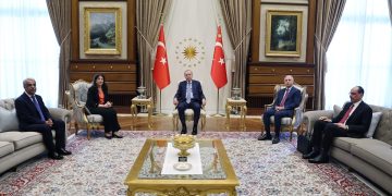 Erdoğan, DEM Partisi heyetiyle görüştü