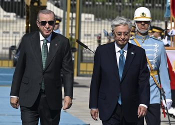 رئیس جمهور ترکیه میزبان رئیس جمهور قزاقستان با تشریفات رسمی بود