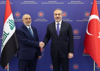دیدار وزیر خارجه ترکیه و رئیس مجلس عراق در آنکارا