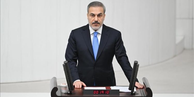 هشدار فیدان درباره گسترش جنگ در منطقه