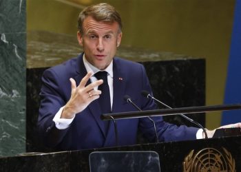 Macron and Pezeshkian Meet in New York on Nuclear File