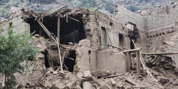 شمار جانباختگان زلزله کنر به 2205 نفر رسید