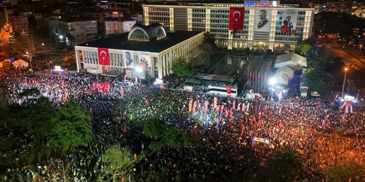 دادگاه 35 جوان بازداشت شده در اعتراض به بازداشت امام اوغلو برگزار شد