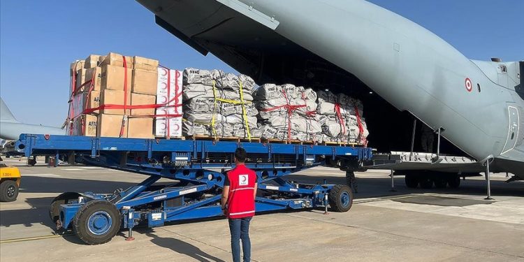 ارسال کمک ترکیه به زلزله زدگان افغانستان