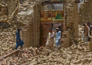 افغانستان در سوگ زلزله؛ بیش از 800 جان باخته