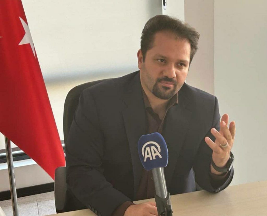 Anadolu Ajansı’nın Fouad Izadi, Hamed Roshan Cheshm ve Saman Niazi ile Röportajı