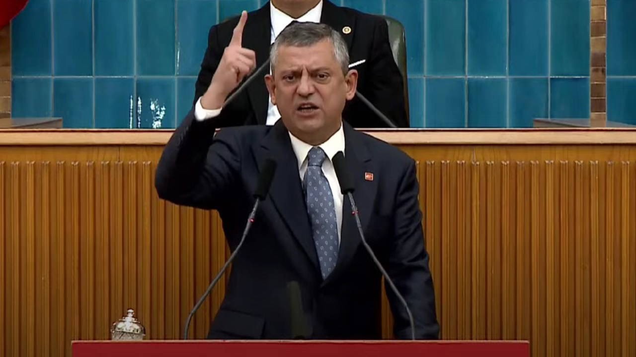 اوزگور اوزل: توافق اعلام شده تنها يک آتش بس است نه راه حل دو دولتی