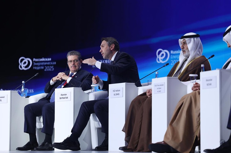 بايراكتار يعلن عن استثمارات واسعة في مجال الطاقة