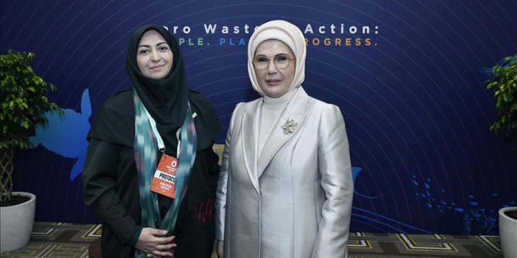 İstanbul’da Sıfır Atık Zirvesi kapsamında Emine Erdoğan ile Şina Ansari’nin görüşmesi