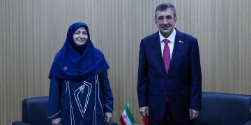 دیدار رئیس سازمان محیط زیست ایران با معاون رئیس جمهور ترکیه