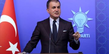 حمله عمر چلیک به اوزگور اوزل: ای کاش سخنان شما را نمی شنیدم