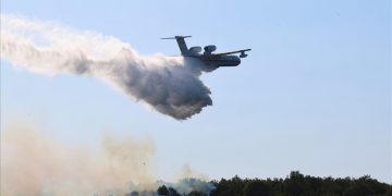 حضور هواپیماهای ترکیه در عملیات اطفای حریق الیت