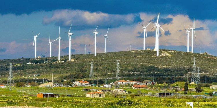 بايراكتار: تركيا تحتل المرتبة الخامسة أوروبياً في الطاقة المتجددة