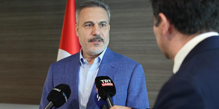 هاکان فیدان: نقض آتش بس توسط اسرائیل را مانع روند صلح دانست