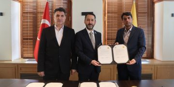 Signing of the Sister City Agreement between Khoy and Konya