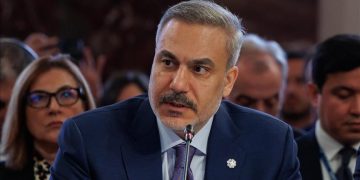 حضور هاکان فیدان در نشست وین