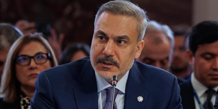 مشاركة هاكان فيدان في اجتماع فيينا