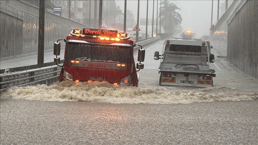 منظومة جوية واسعة: أمطار وثلوج وضباب في عدة ولايات تركية