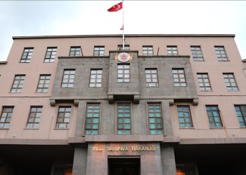 وزارة الدفاع الوطني التركية: إسقاط طائرة مسيّرة مجهولة في المجال الجوي للبلاد