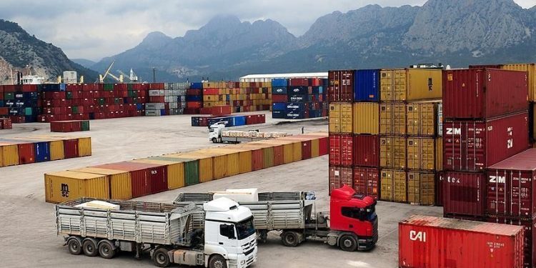 وزارة التجارة التركية تعلن عن لوائح جديدة للاستيراد