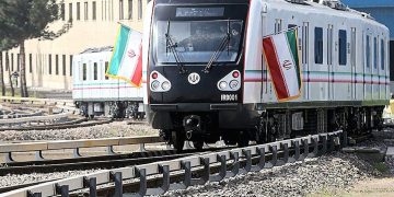 گسترش بخش مسافری و استقبال خوب از قطار تهران-وان